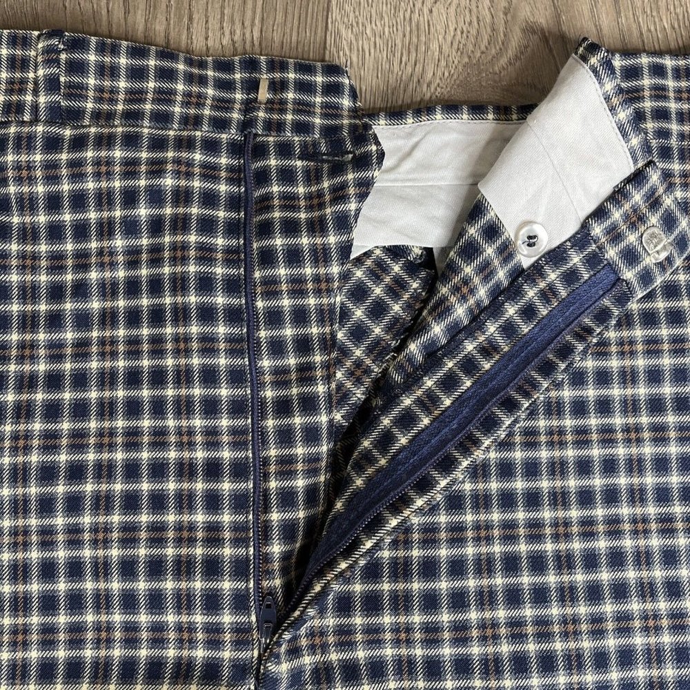 Higgins Slacks Shorts Mens Size 40 Golf Shorts Tan Navy White Plaid Pockets - Picture 5 of 8